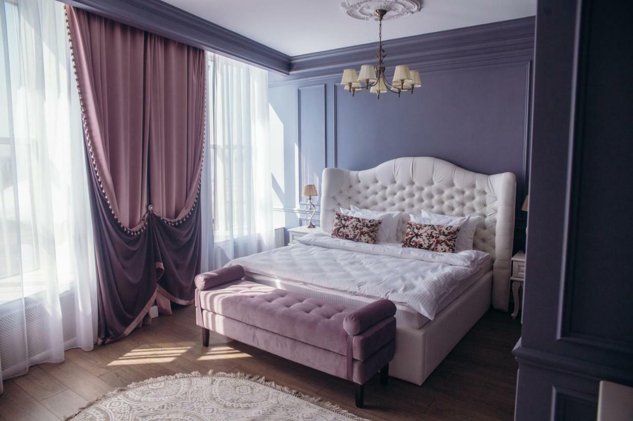 Hotel Royal Bv Ustʼ-Kamenogorsk Esterno foto